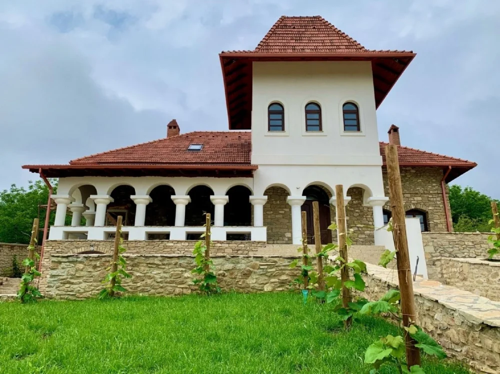 Tour Crama Mircesti & Casa Mierii